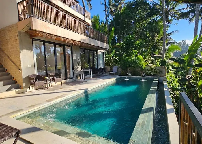 Bali View Hotel 4*