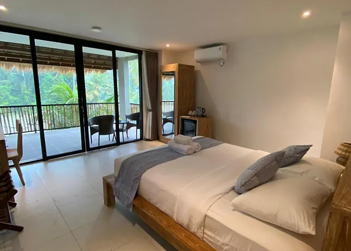 Bali View Hotel 4*